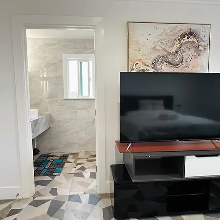 Luxe Stay Room With Private Bathroom 55